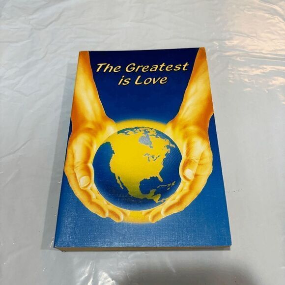 The Greatest is Love An Illustrated marked edition of 'The Living New Testament - Picture 1 of 10